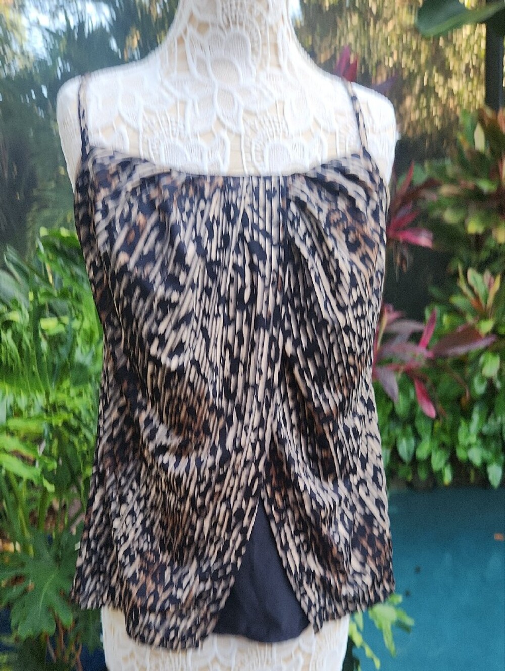 Miraclesuit Animal Print Pleated Tankini Top. 14 & 16 Avail! - Picture 9 of 14